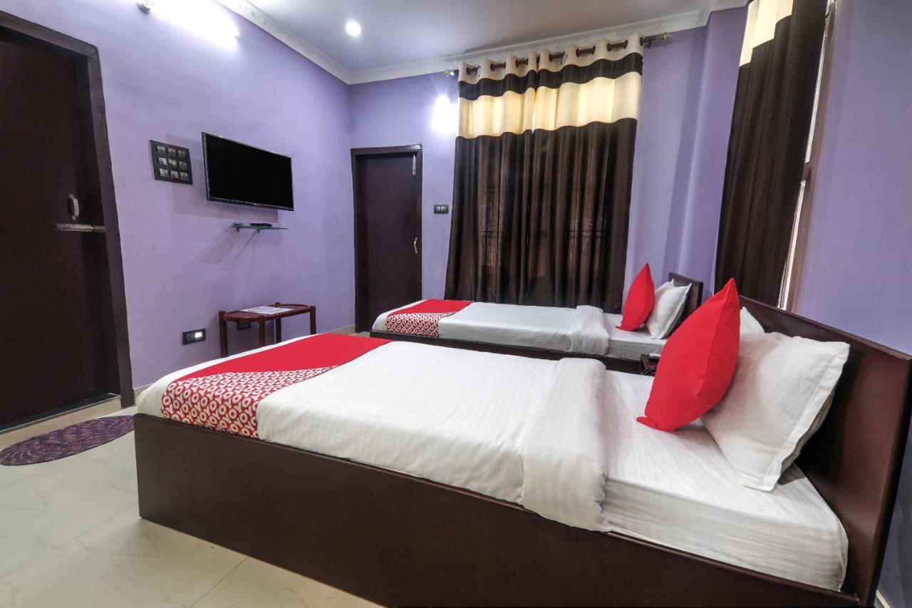 Oyo 13927 Green View Guest House Dispur Exterior photo