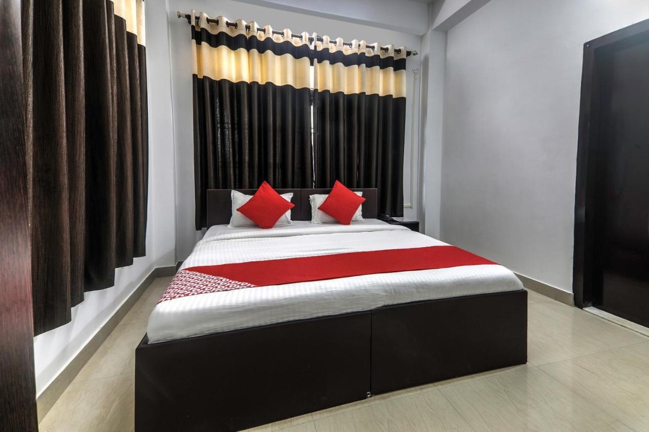 Oyo 13927 Green View Guest House Dispur Exterior photo